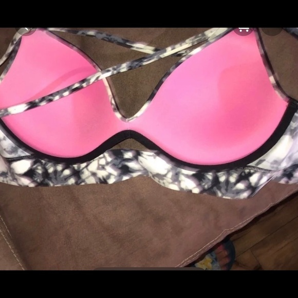 VS Pink Bonded Bra black and white tie dye Small - Picture 8 of 8